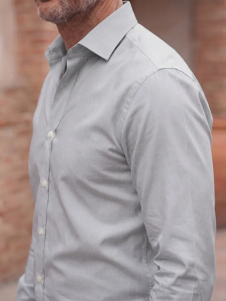Easy-iron plain white poplin shirt